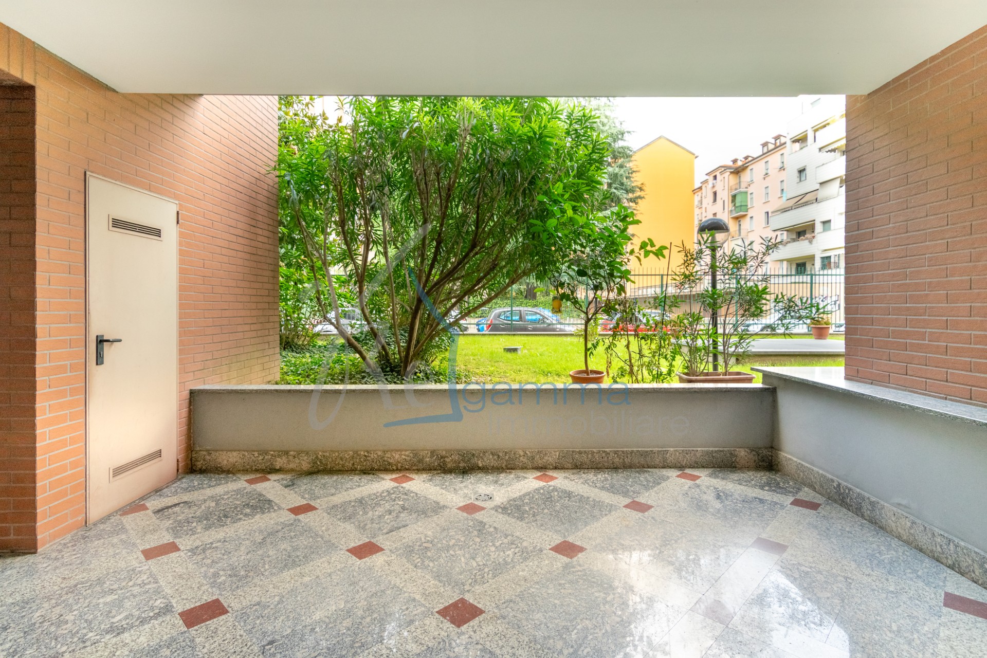 giardino_condominiale_bilocale_locazione_via_avezzana_regamma_immobiliare